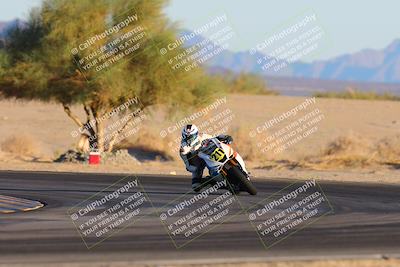 media/Dec-07-2024-CVMA (Sat) [[21c5f1ef85]]/Race 13-Amateur Supersport Middleweight/